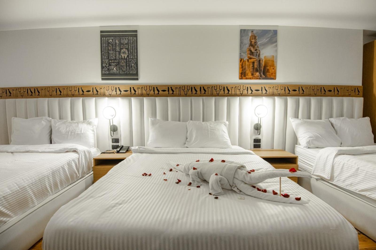 Superior Pyramids Inn Al Kawm al Akhdar Exterior photo